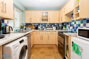 Kitchen- click for photo gallery